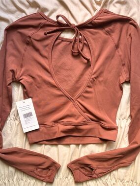 Long Sleeve Tie-Back Crop Top - Rust